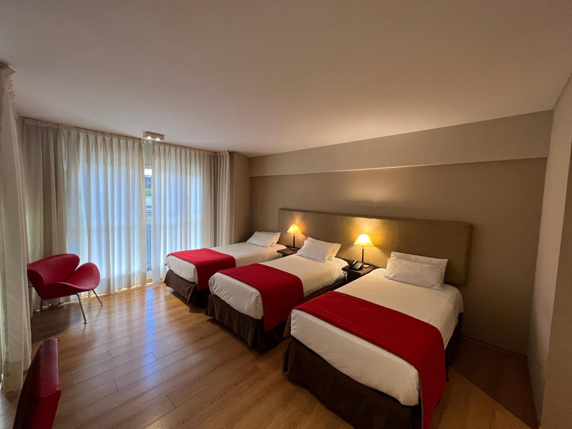 Bue Hotel Буенос Айрес Екстериор снимка