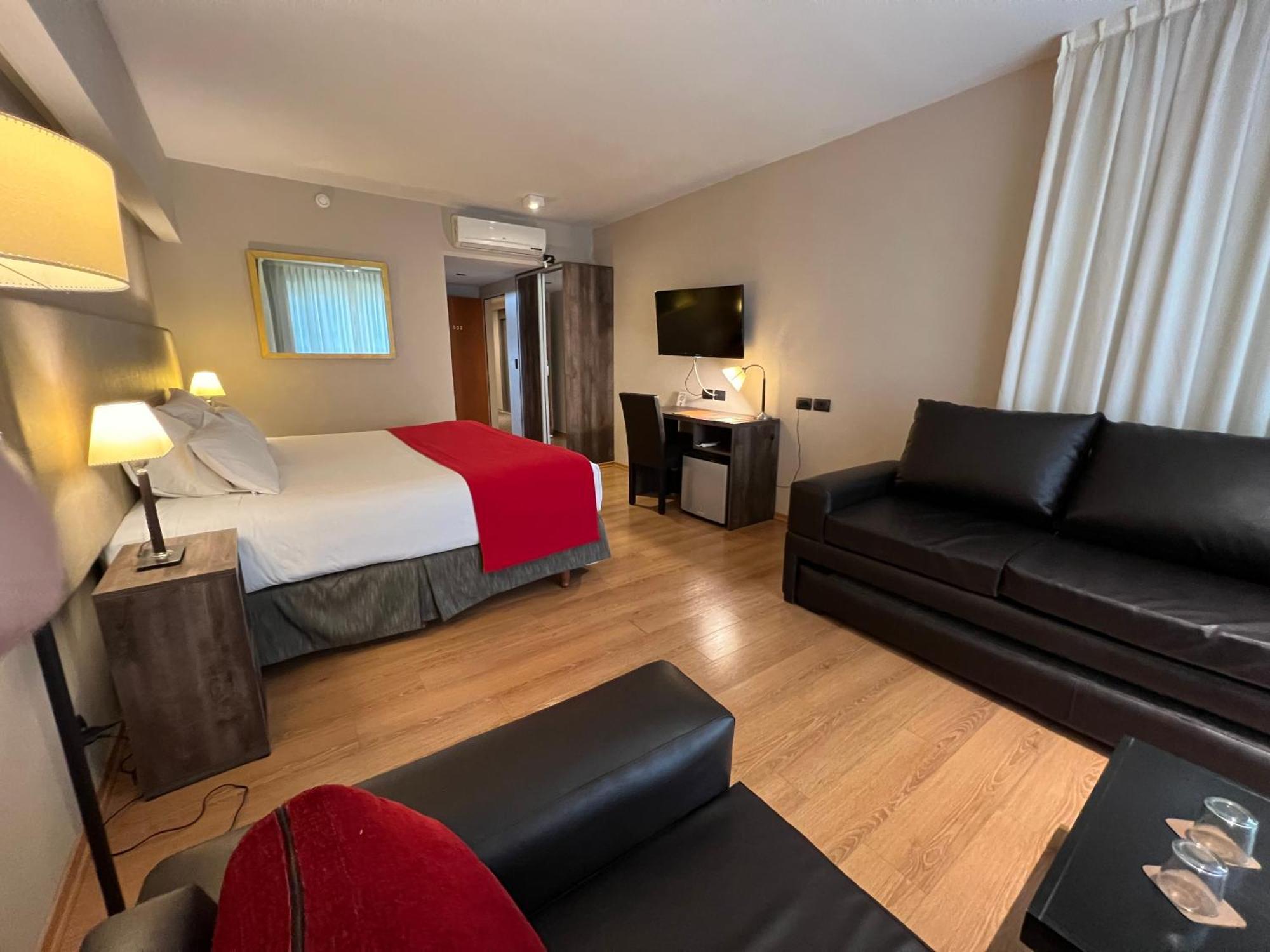 Bue Hotel Буенос Айрес Екстериор снимка