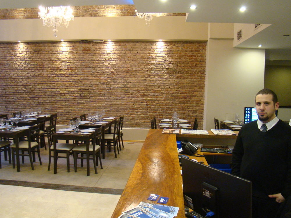 Bue Hotel Буенос Айрес Екстериор снимка
