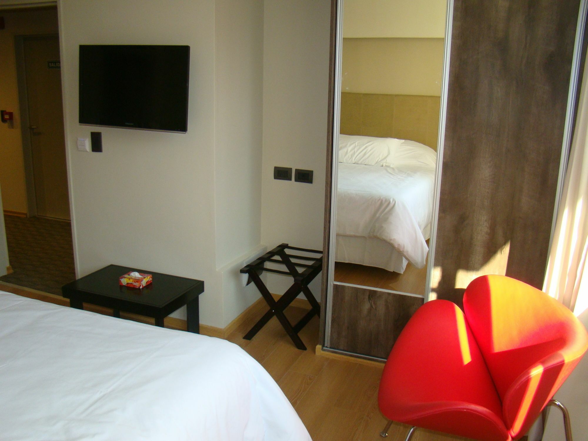 Bue Hotel Буенос Айрес Екстериор снимка